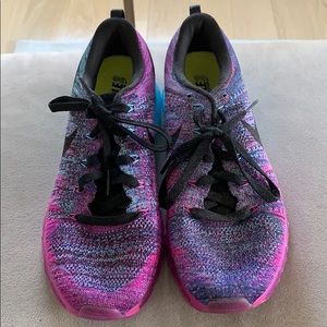 Nike Flyknit Max Shoes